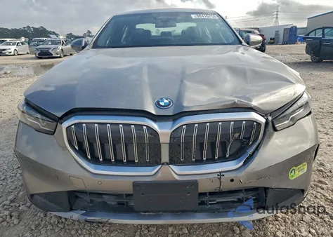 2025 BMW I5 xDrive 40 z USA, uszkodzony, nr VIN WBY13HG09SCT34897